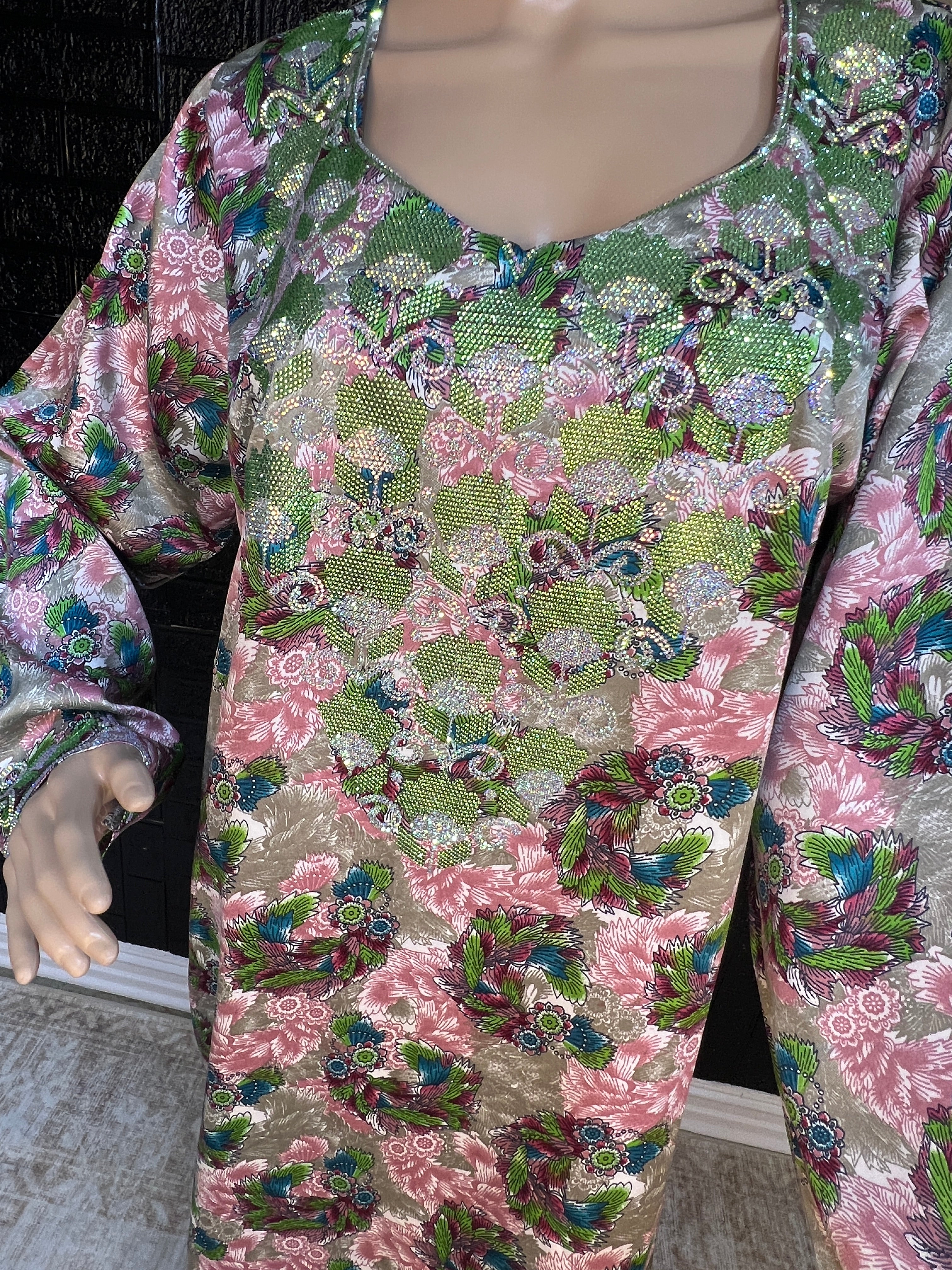 Embroidered Makhwar – Design 3