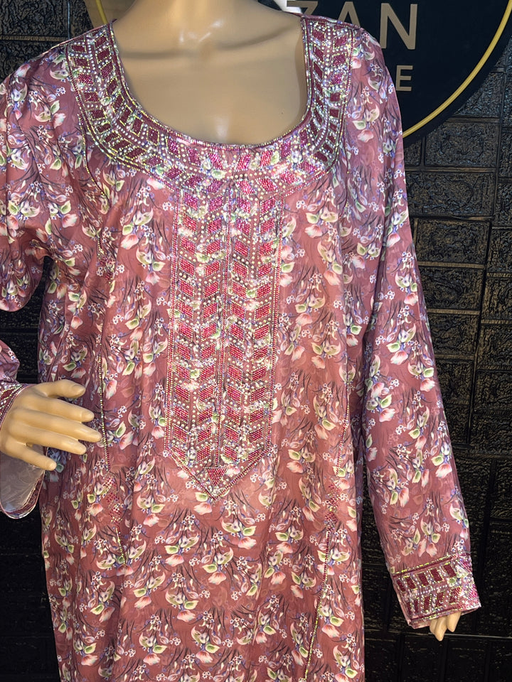 Embroidered Makhwar – Design 1
