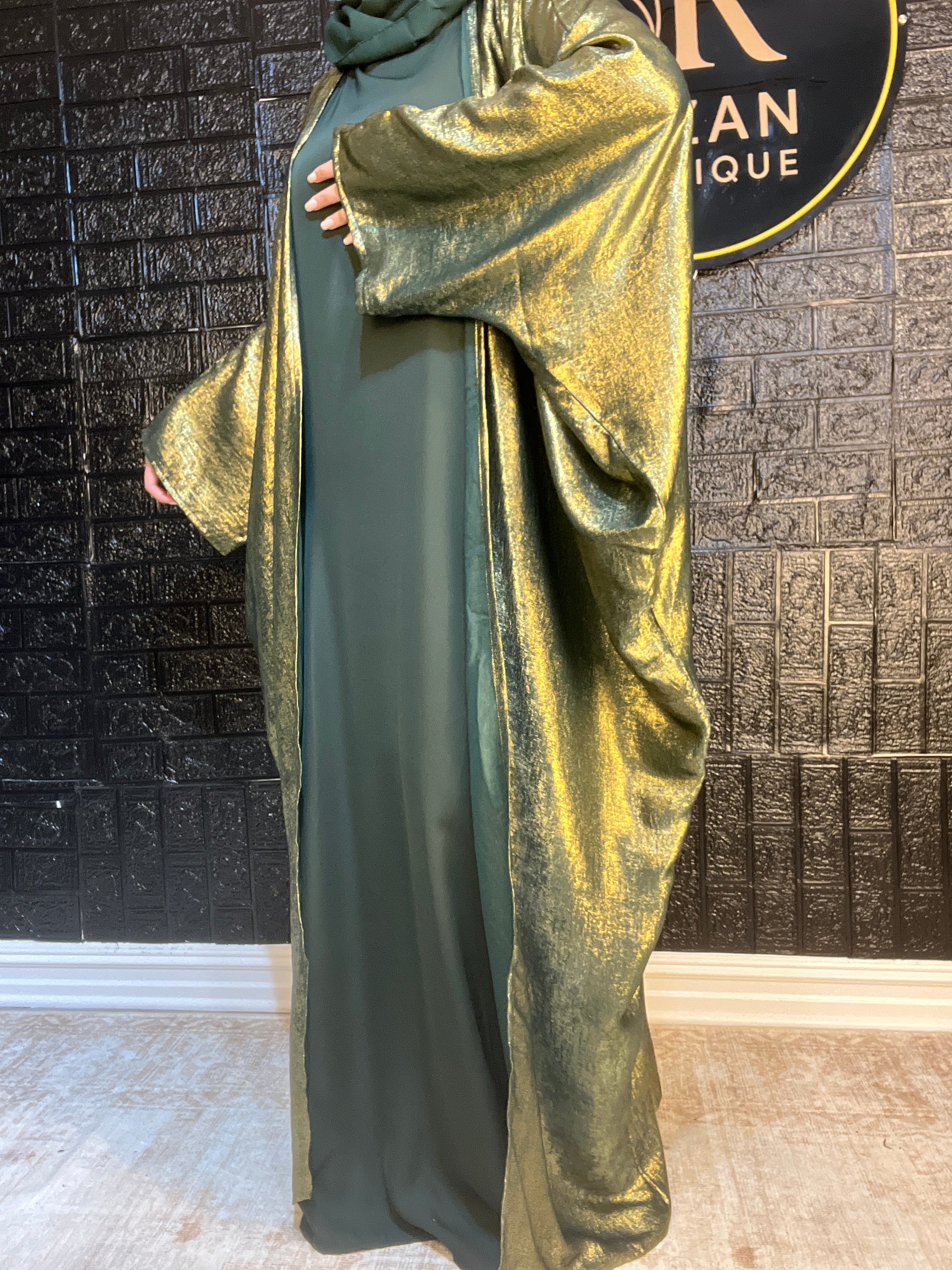 Shine of Grace Abaya