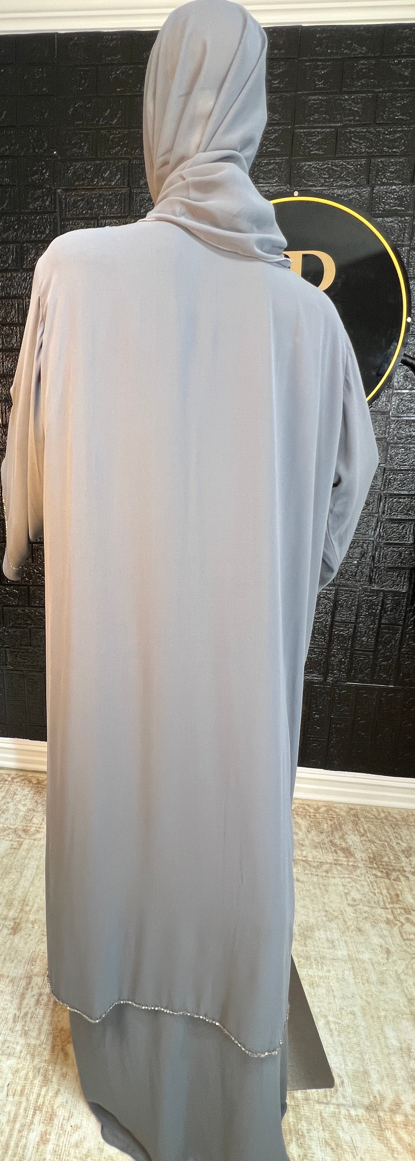 Silver Serenity – 2 Piece Abaya