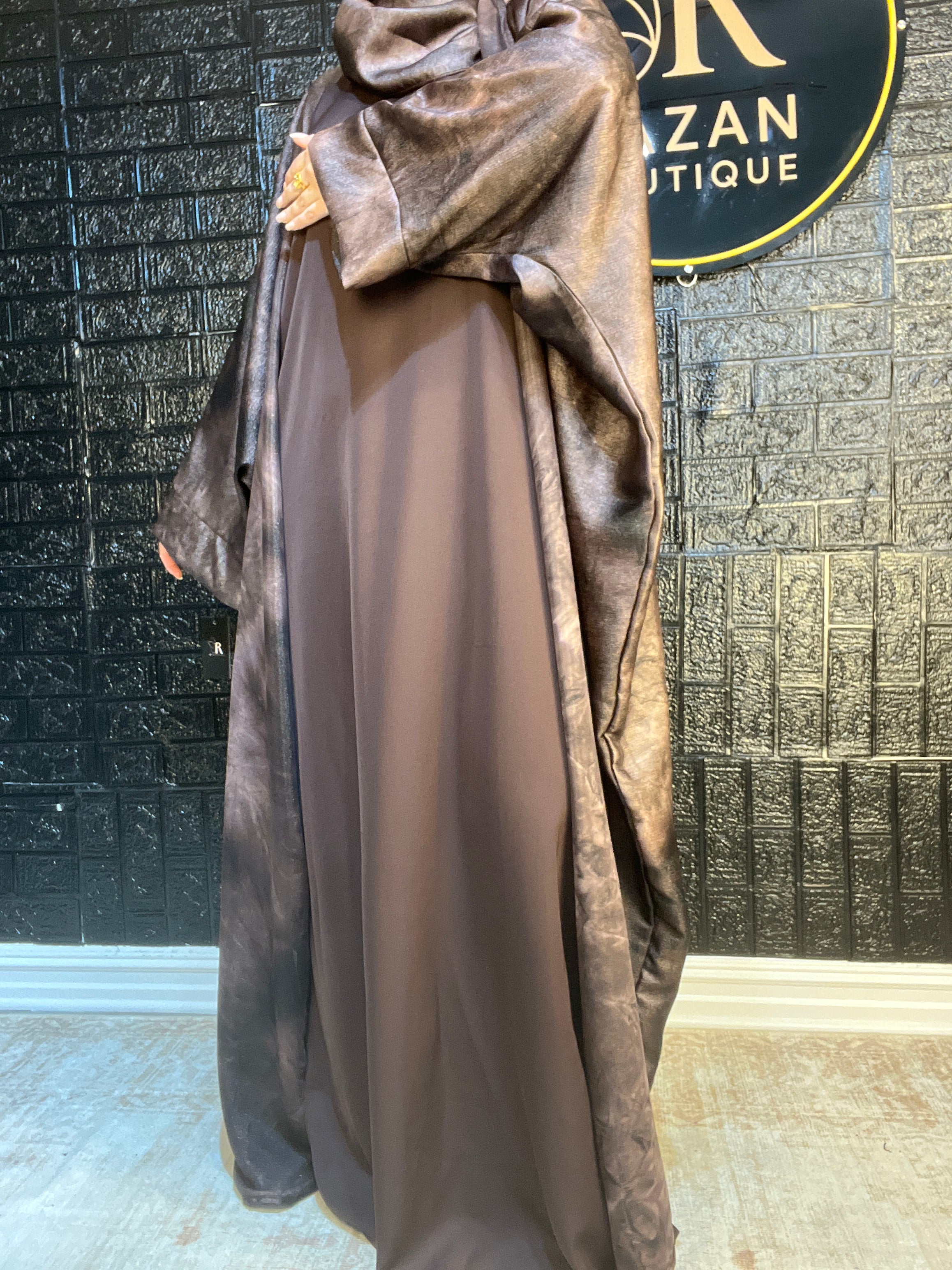 Royal Cocoa Elegance