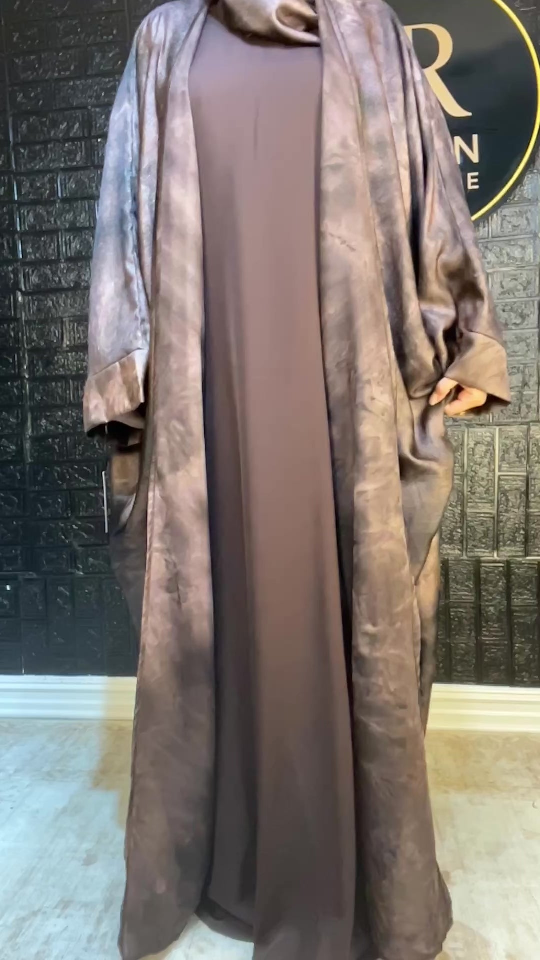 Royal Cocoa Elegance